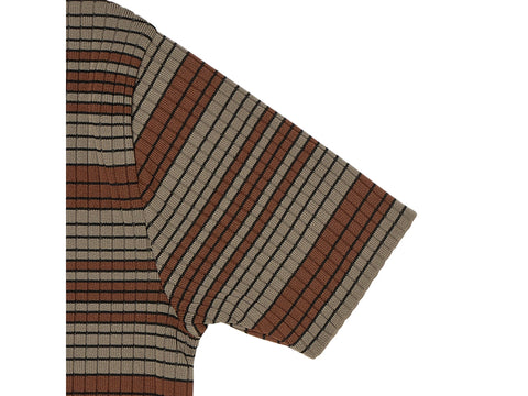 SHORT SLEEVED KNIT TOP